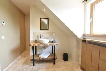 Gisèle, Belle maison de vacances avec terrasse et jardin - Photo 23