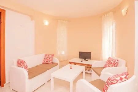 Villa avec vue magnifique, piscine privée, terrasses et beau jardin spacieux - Photo 18