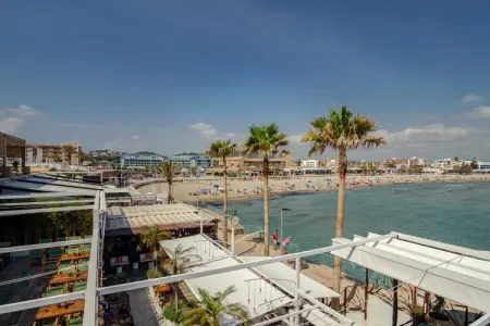 Villa avec vue magnifique, piscine privée, terrasses et beau jardin spacieux - Photo 31