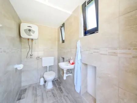 Madera, Maison 6 personnes à Dugo Selo - Photo 7