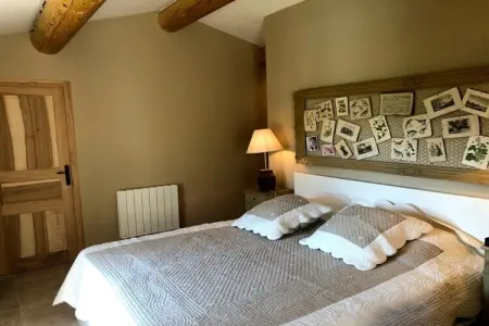Repos, Charme provençal avec piscine - Photo 11