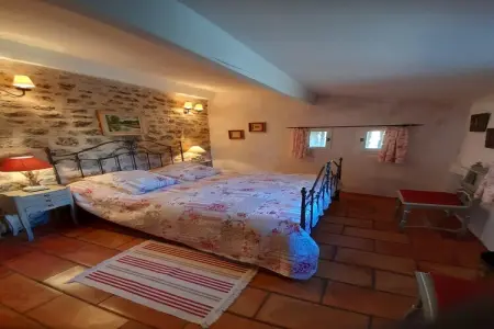 Repos, Charme provençal avec piscine - Photo 18