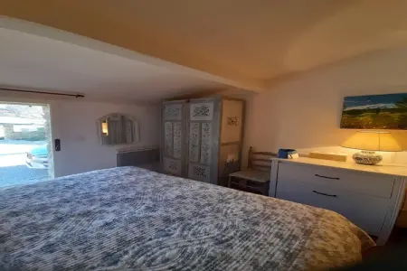 Repos, Charme provençal avec piscine - Photo 22