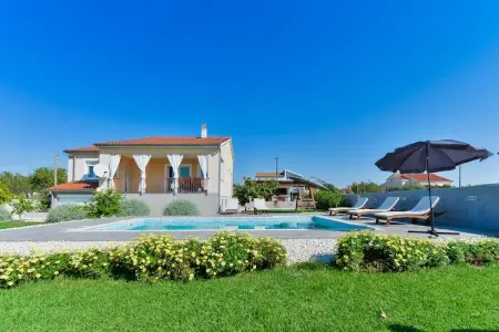 Vila za odmor Željko, Villa à Debeljak avec Piscine Privée - Photo 22