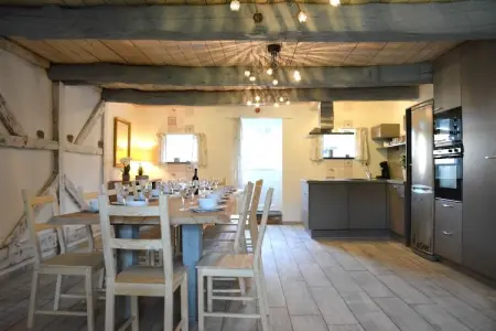 Au Bord de la Rivière, Villa de groupe avec sauna - Photo 11