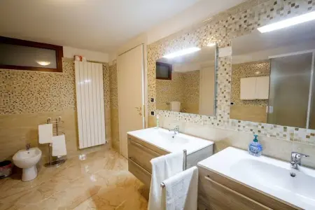 Villa Meraviglia, Manoir au bord du lac avec piscine - Photo 26