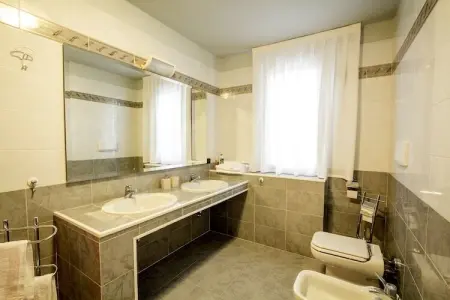 Villa Meraviglia, Manoir au bord du lac avec piscine - Photo 27