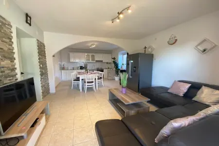 Holiday home MAJA 3, Maison à Lisicic avec Piscine - Photo 2