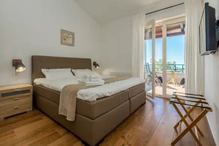 Villa Laura An, Villa à Deklici avec Piscine et Vue sur Mer - Photo 2