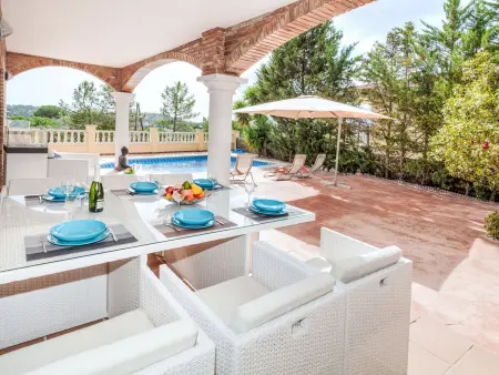 Maison Buda, magnifique maison de caractère avec beau jardin arboré - Photo 1