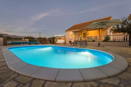 Holiday home Boca, Maison près de Zadar avec piscine privée - Photo 15