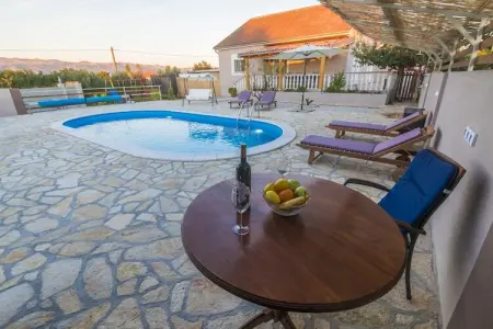 Holiday home Boca, Maison près de Zadar avec piscine privée - Photo 18