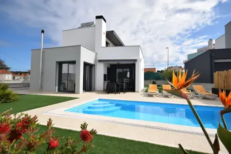 Vila Coruja, Villa Familiale avec Terrasse et Piscine - Photo 8