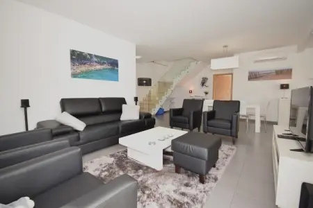 Vila Coruja, Villa Familiale avec Terrasse et Piscine - Photo 11