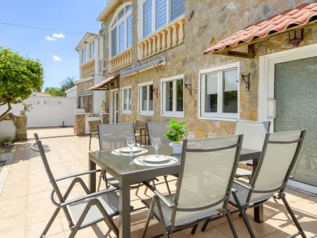 Maison Chaviocoto, constituée de 2 appartements, proche du centre d’Empuriabrava - Photo 33