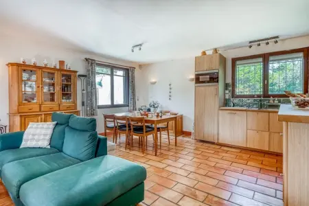 La Tinasse, Villa avec jardin et maison d'hôtes - Photo 28