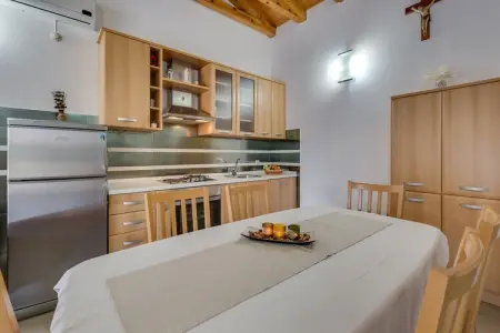 Villa Zlatni Dvori, Villa à Razanac avec Piscine près de Plage - Photo 15