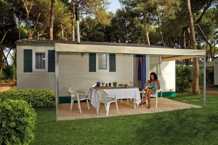 Baia Domizia Villaggio Camping E2, Chalet de plage + piscine et véranda - Photo 2