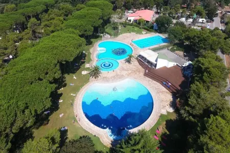 Baia Domizia Villaggio Camping E3, Chalet confortable dans la forêt de pins - Photo 18