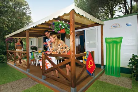 Baia Domizia Villaggio Camping D2, Chalet moderne avec vue sur la piscine - Photo 6