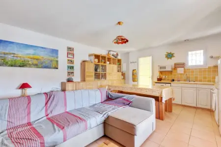 Villa Les Muriers, Escapade ensoleillée à Roquebrun - Photo 1