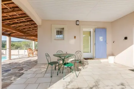 Villa Les Muriers, Escapade ensoleillée à Roquebrun - Photo 5