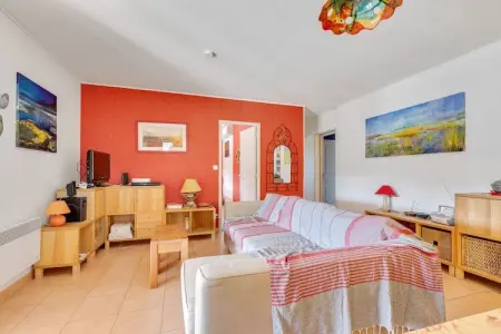 Villa Les Muriers, Escapade ensoleillée à Roquebrun - Photo 9