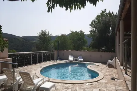 Villa Les Muriers, Escapade ensoleillée à Roquebrun - Photo 10