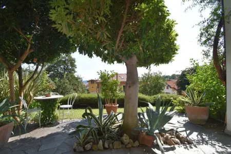 Casa Susanna, Chalet près du Lac Majeur avec Jardin - Photo 14