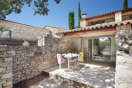 La Bastide des Chênes 1, Maisonette à Gordes au charme provençal - Photo 20
