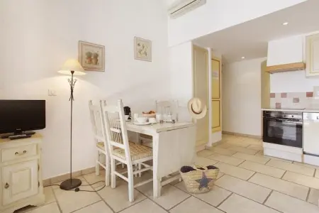 La Bastide des Chênes 2, Maisonette à Gordes près des collines - Photo 14