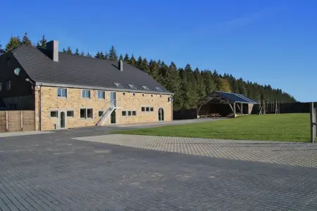 Le Petit Canada, Maison de vacances avec une grande salle de jeux - Photo 3
