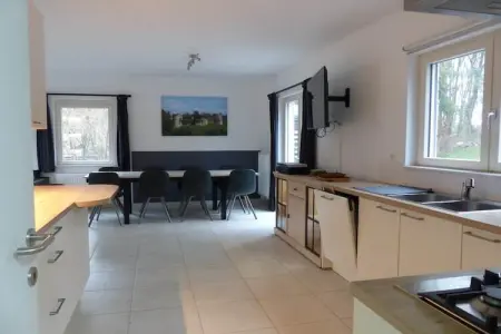 Bois Joli, Maison de vacances spacieuse avec terrasse à Beauraing - Photo 9