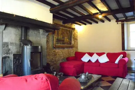 La Mazerine, Maison de vacances à Viroinval avec sauna - Photo 1