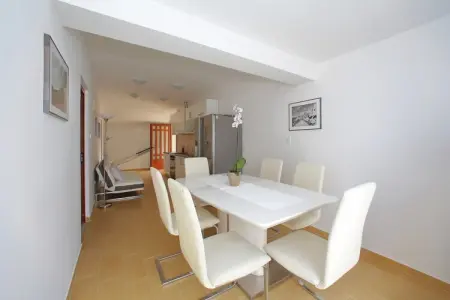 Beach property BAJA, Maison de Vacances à Starigrad près de la Plage - Photo 3