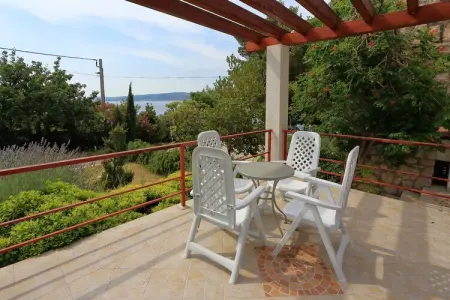 Beach property BAJA, Maison de Vacances à Starigrad près de la Plage - Photo 11
