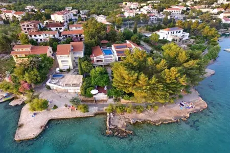 Beach property BAJA, Maison de Vacances à Starigrad près de la Plage - Photo 13