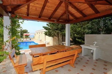 Beach property BAJA, Maison de Vacances à Starigrad près de la Plage - Photo 30