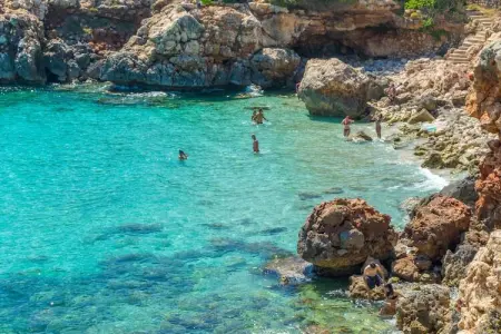 Cala Rafalino, Maison de ville en bord de mer avec jardin - Photo 32