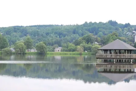 Libellule Style, Maison de Vacances à Vielsalm avec Vue sur le Lac - Photo 16
