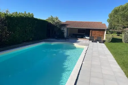 Villa Petite Champagne, Villa moderne avec piscine à Brives - Photo 2