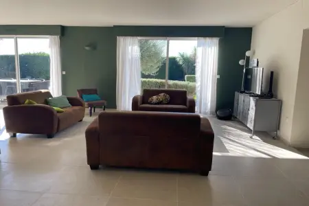 Villa Petite Champagne, Villa moderne avec piscine à Brives - Photo 6