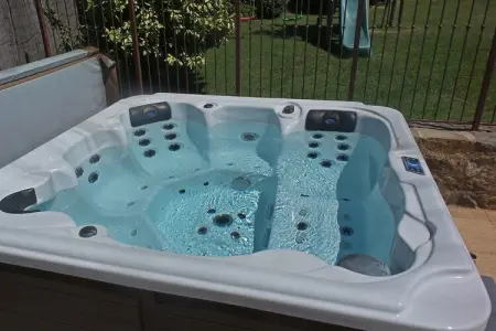 Villa Le Cabernet, Villa confortable avec jacuzzi - Photo 7