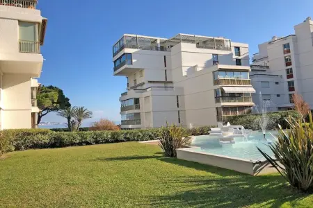 sur la plage, Appartement à Mandelieu près de la plage méditerranéenne - Photo 6
