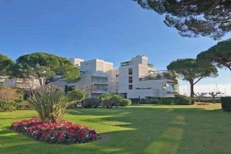 sur la plage, Appartement à Mandelieu près de la plage méditerranéenne - Photo 7