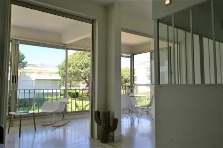 sur la plage, Appartement à Mandelieu près de la plage méditerranéenne - Photo 12