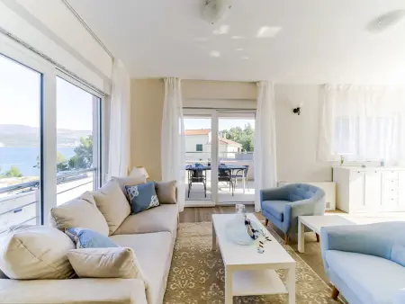 Sea Front Villa Lucija, Maison 10 personnes à Zadar - Photo 1