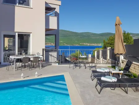 Sea Front Villa Lucija, Maison 10 personnes à Zadar - Photo 3