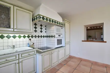 LE Moullin Mouille, Luxueuse demeure à Verneuil avec jardin clôturé - Photo 4