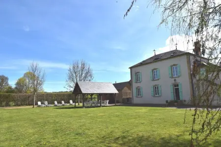 LE Moullin Mouille, Luxueuse demeure à Verneuil avec jardin clôturé - Photo 6